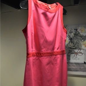 Like new pink Tahari sleeveless dress. Perfect for the spring and summer!